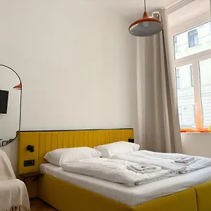 Brand Cozy Viena